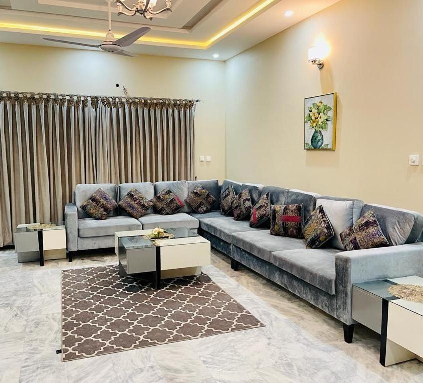 Homey Islamabad Room photo